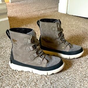 Sorrel Explorer II Waterproof Winter Boot Sage Fawn - Women’s Size 7